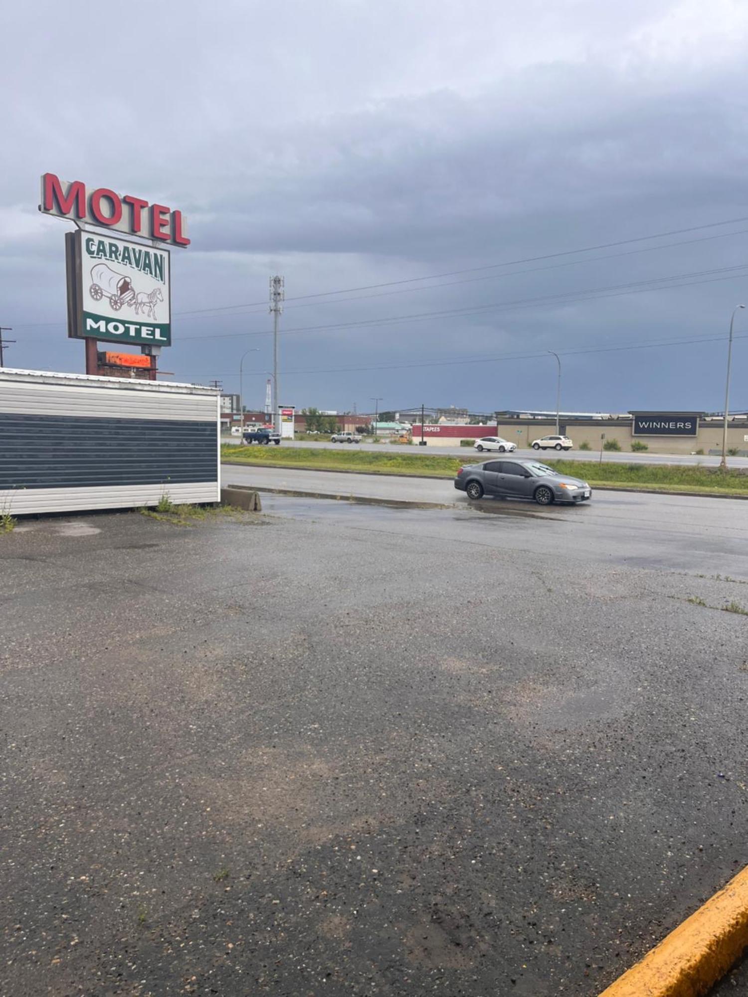 Caravan Motel Fort St. John ภายนอก รูปภาพ