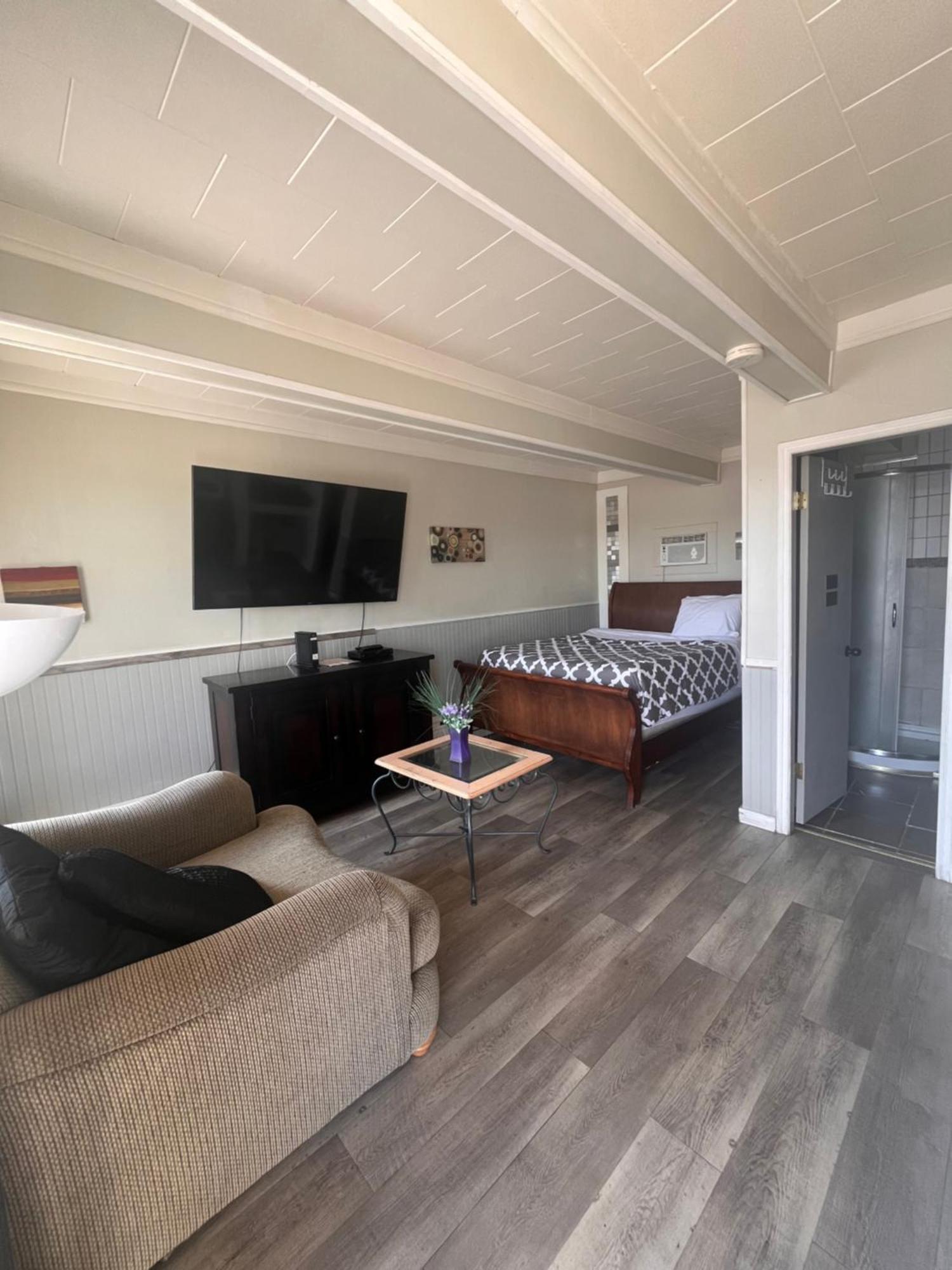 Caravan Motel Fort St. John ภายนอก รูปภาพ