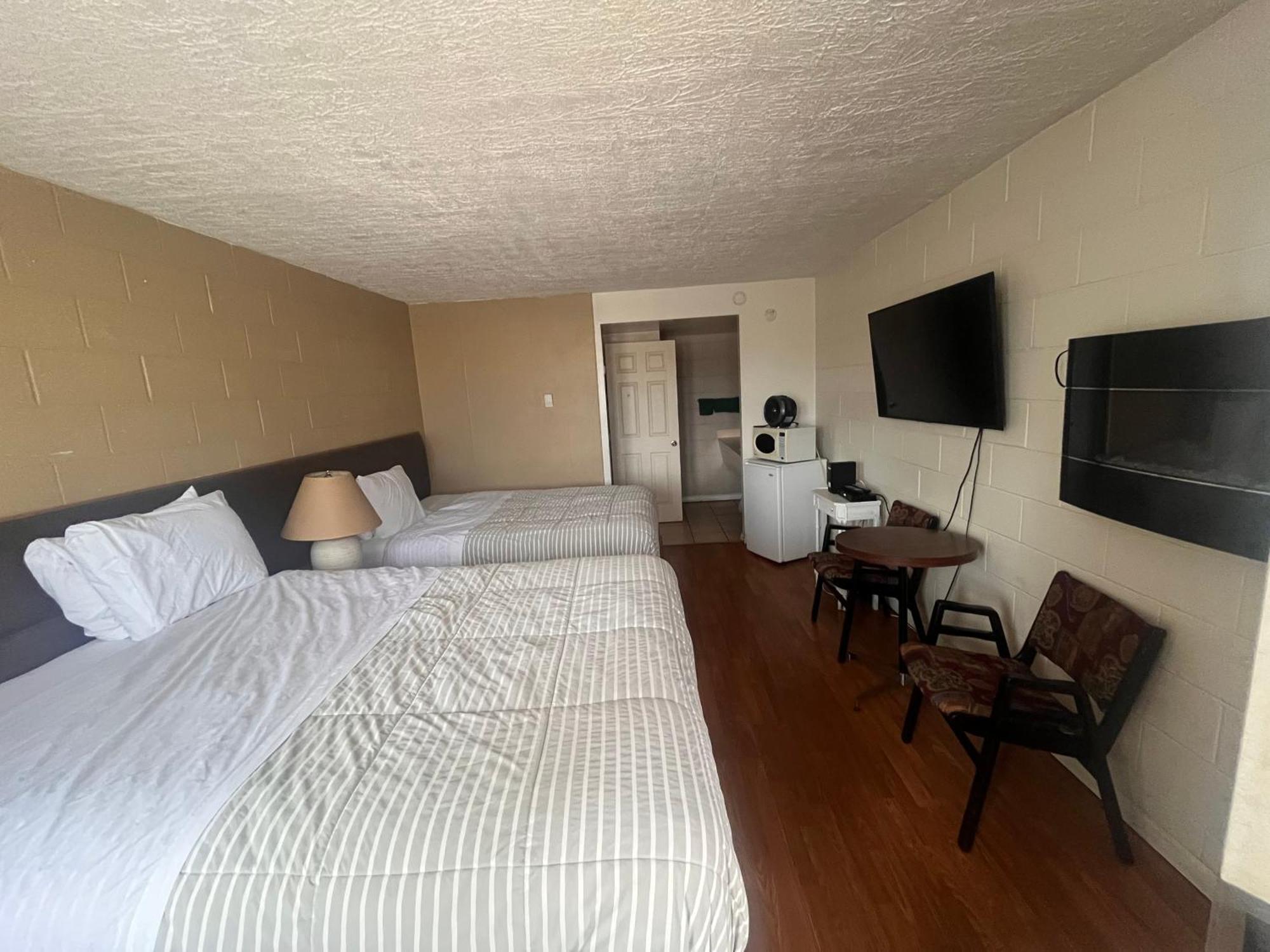 Caravan Motel Fort St. John ภายนอก รูปภาพ