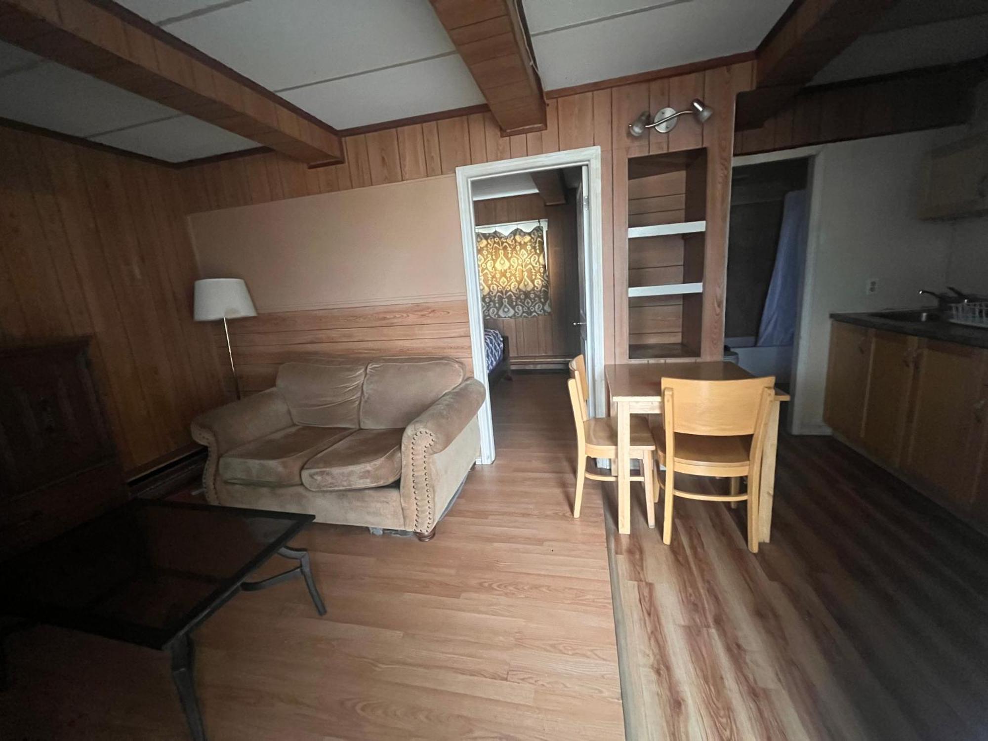 Caravan Motel Fort St. John ภายนอก รูปภาพ