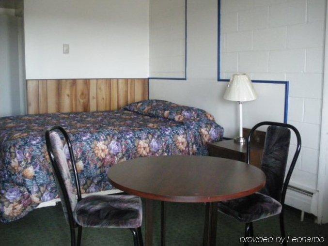 Caravan Motel Fort St. John ห้อง รูปภาพ