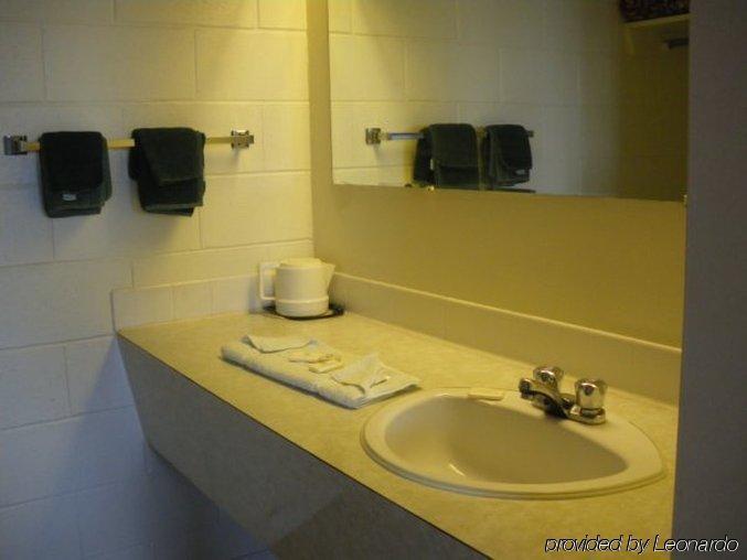 Caravan Motel Fort St. John ห้อง รูปภาพ