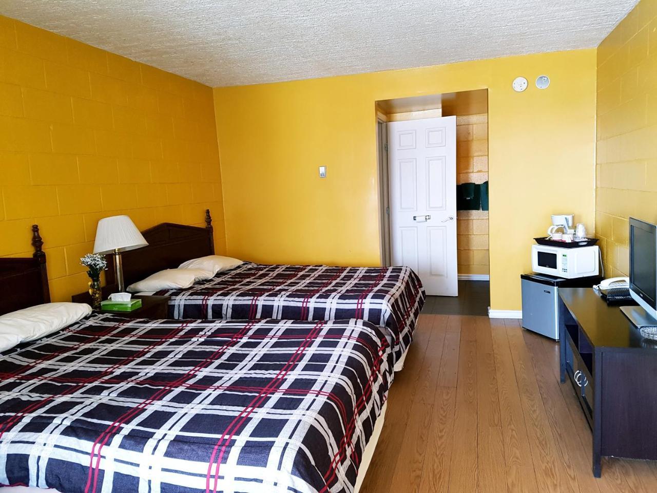 Caravan Motel Fort St. John ภายนอก รูปภาพ